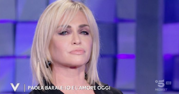 Paola Barale severa con gli ex: 